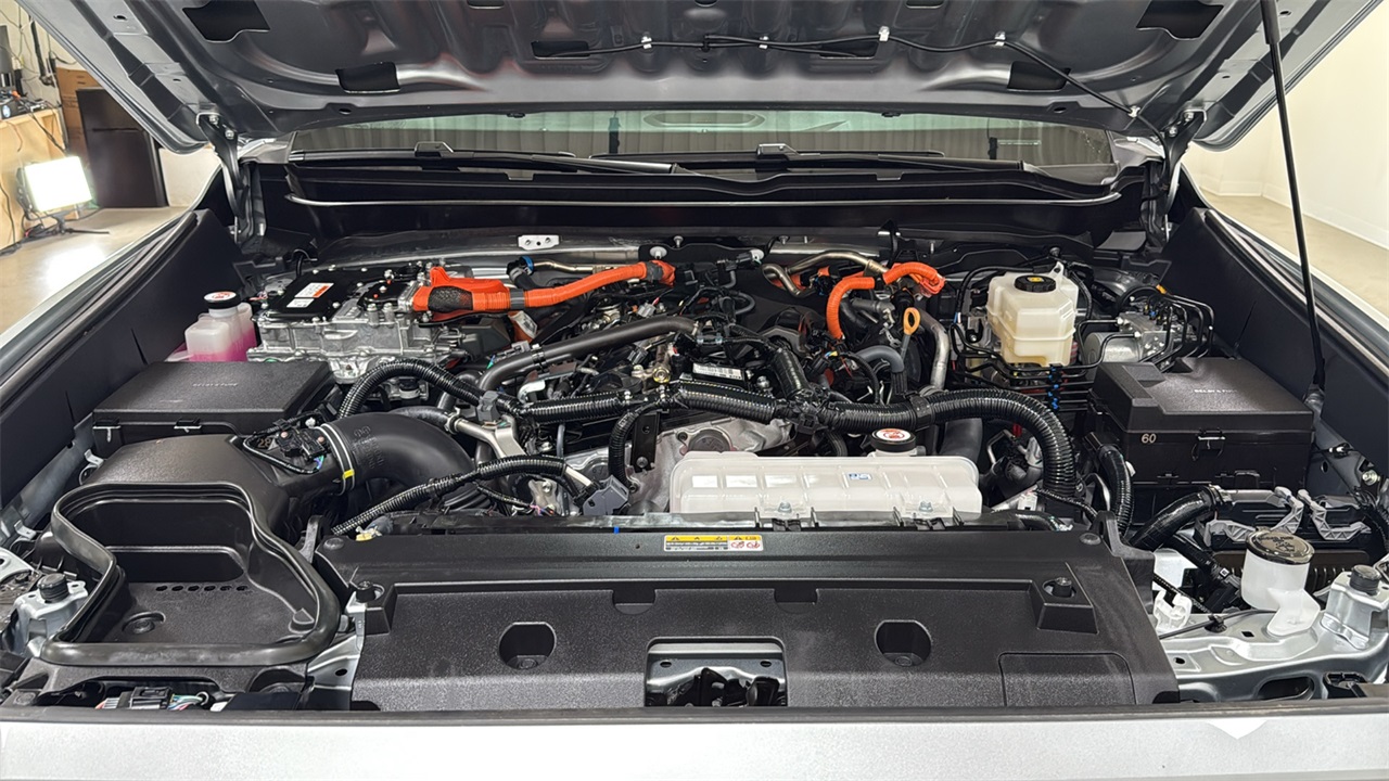 2024 Toyota Tacoma TRD photo 23