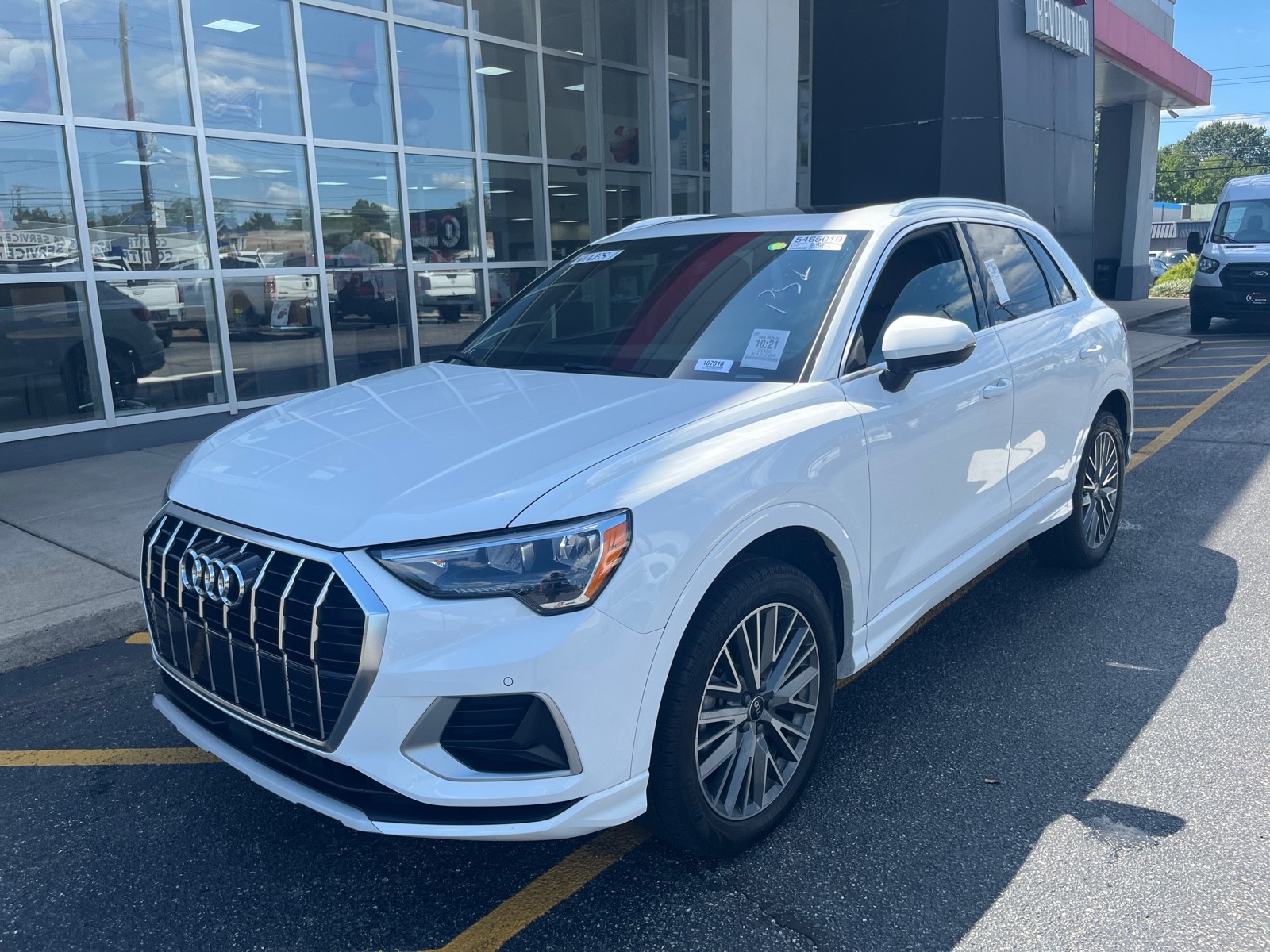 2022 Audi Q3 Premium photo 3