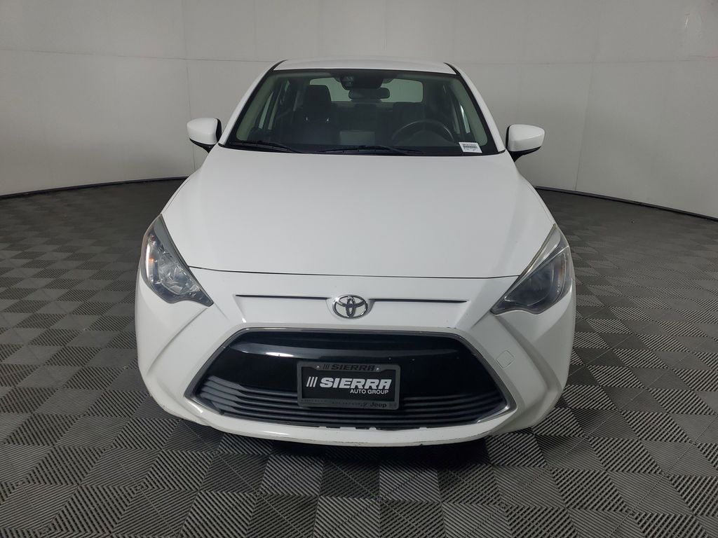 2017 Toyota Yaris iA Base photo 9