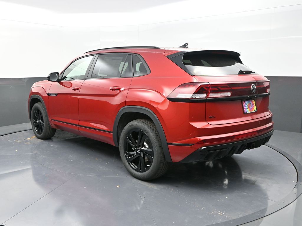 2025 Volkswagen Atlas Cross Sport SEL R-Line photo 5