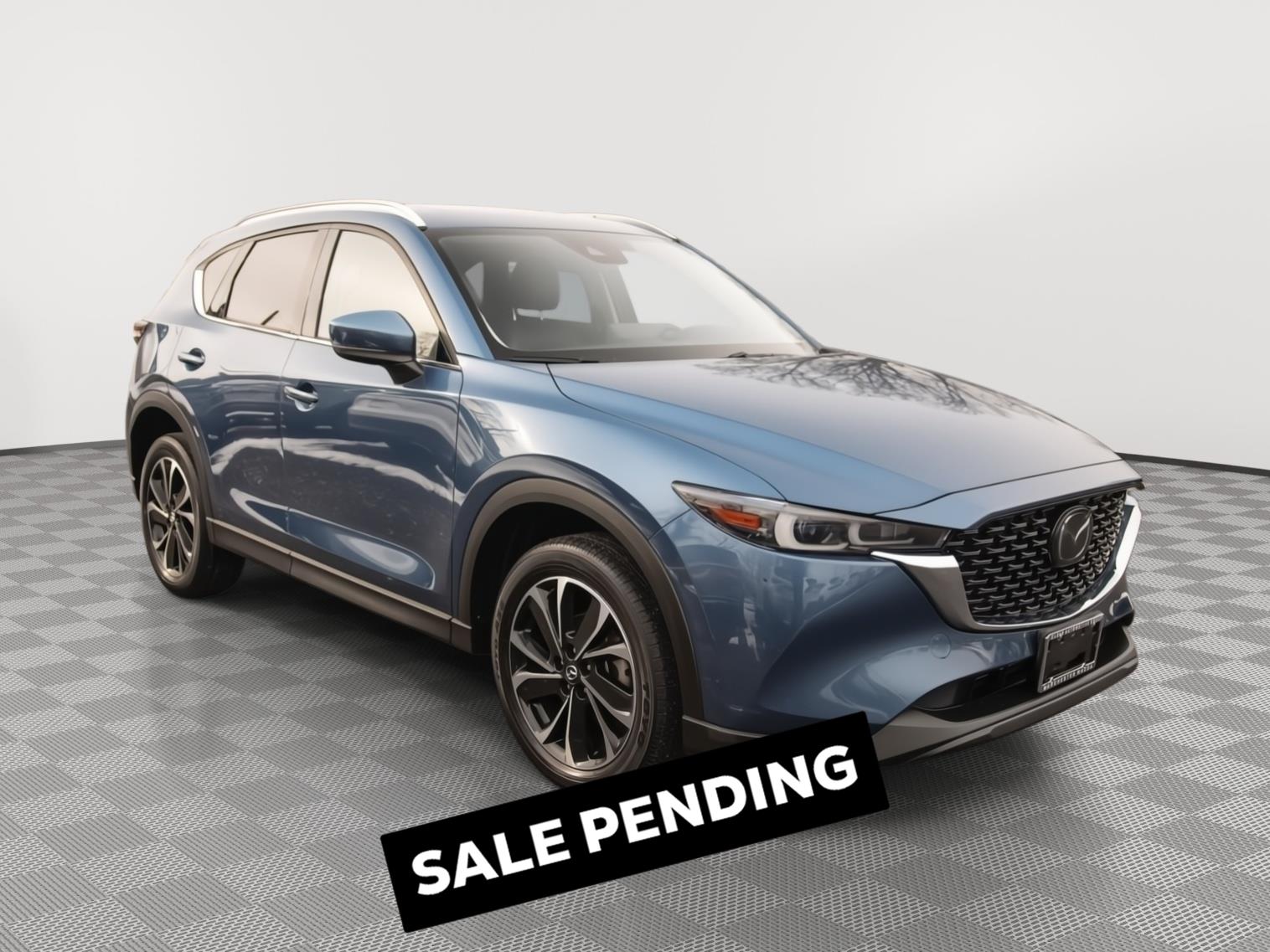 2023 Mazda CX-5 S Premium package