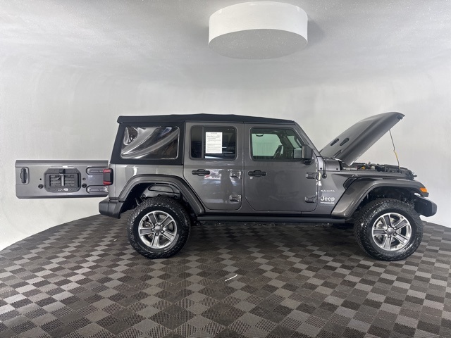 2021 Jeep Wrangler Unlimited Sahara photo 14