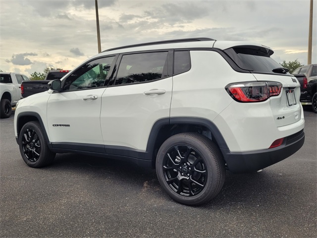 2025 Jeep Compass Latitude photo 4