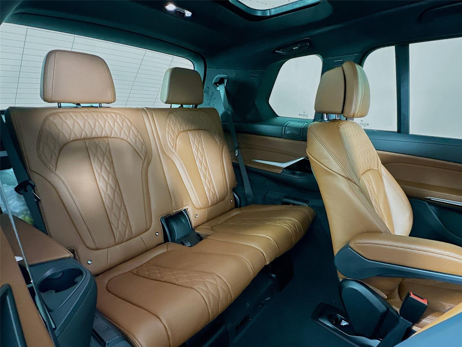 2026 Bmw X7 M60i photo 27