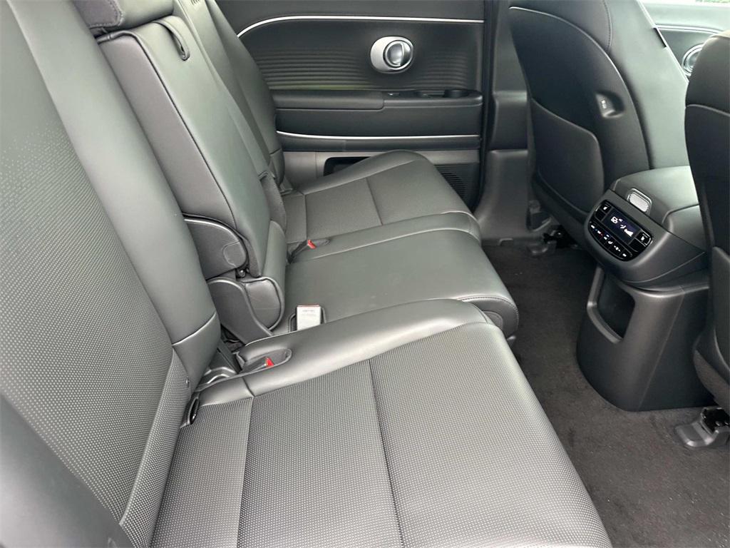2026 Hyundai Ioniq SEL photo 13