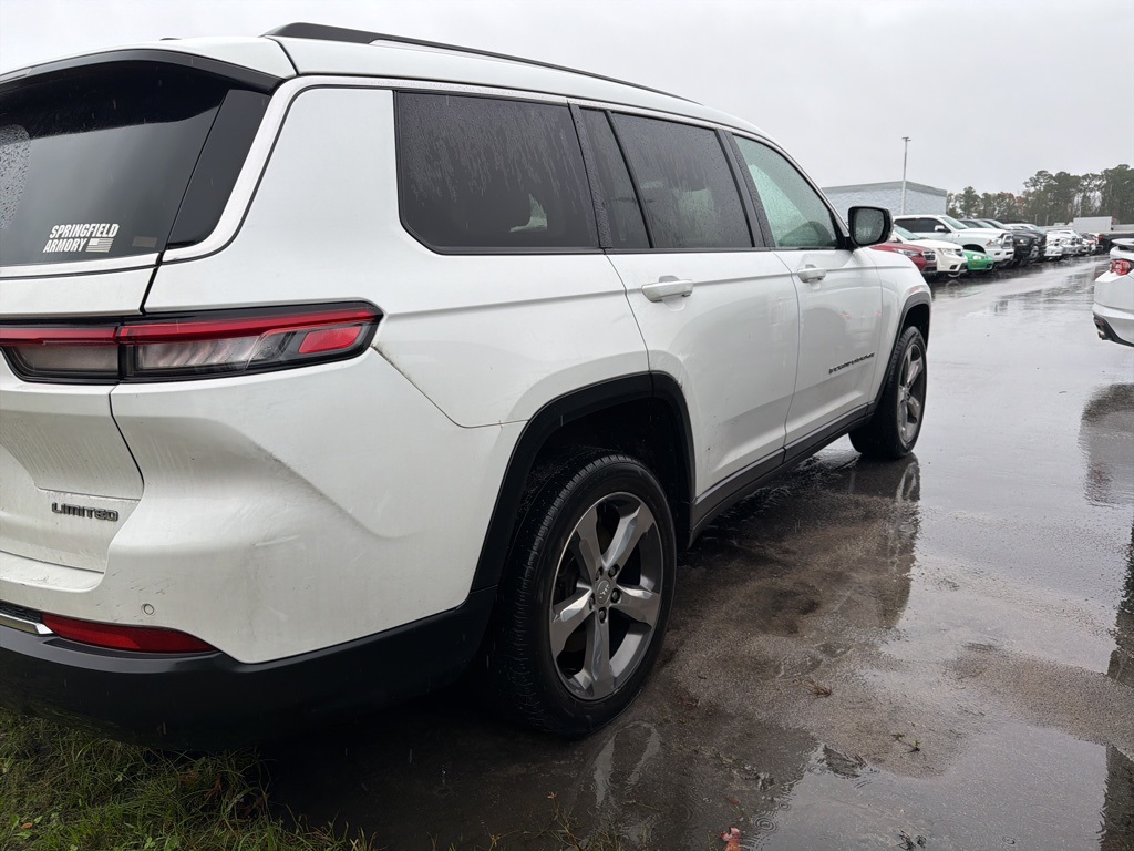 2022 Jeep Grand Cherokee Limited photo 2