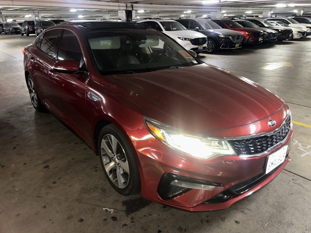2019 Kia Optima S's photo