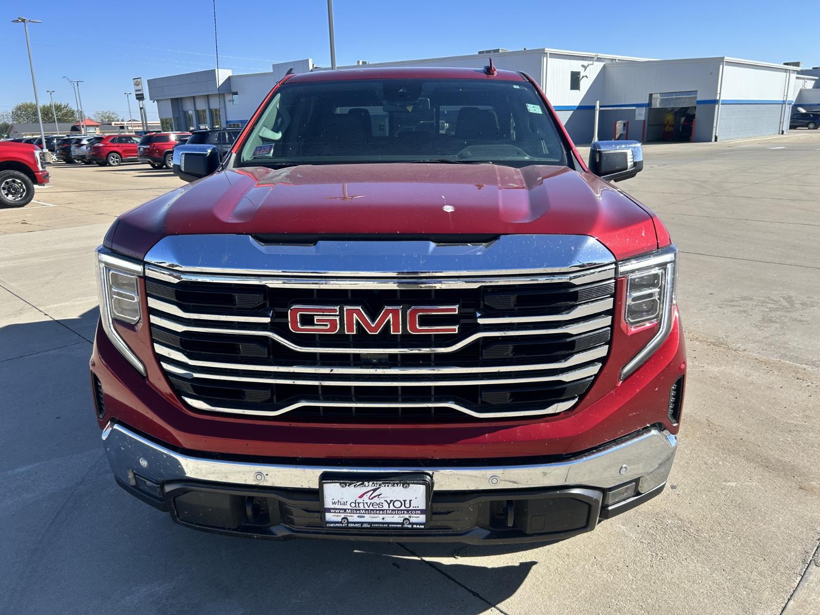 2024 Gmc Sierra 1500 SLT photo 2