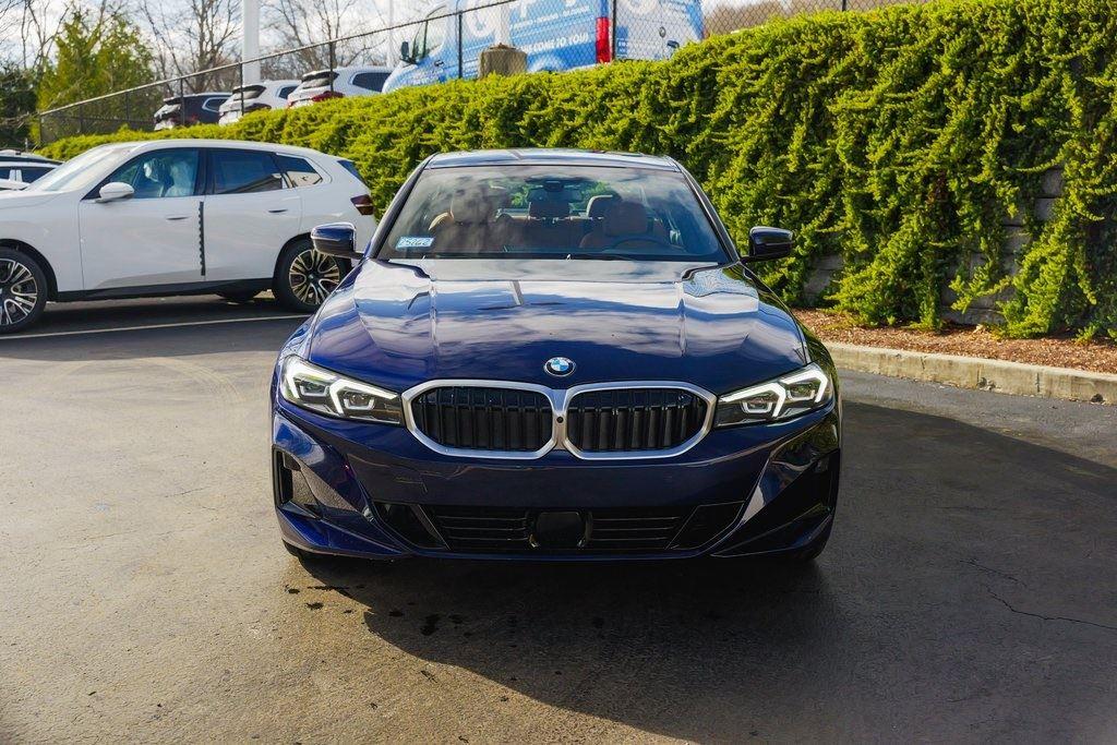 New 2025 Tanzanite Blue II Metallic BMW 330i xDrive image 3