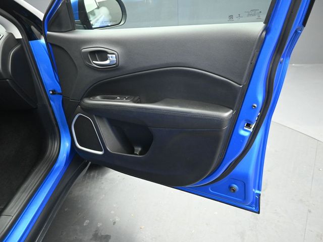 2019 JEEP COMPASS - Image 32