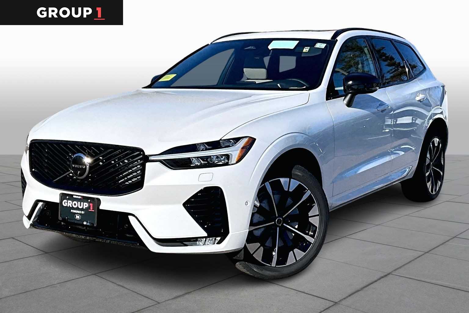 2026 Volvo XC60 Plus's photo