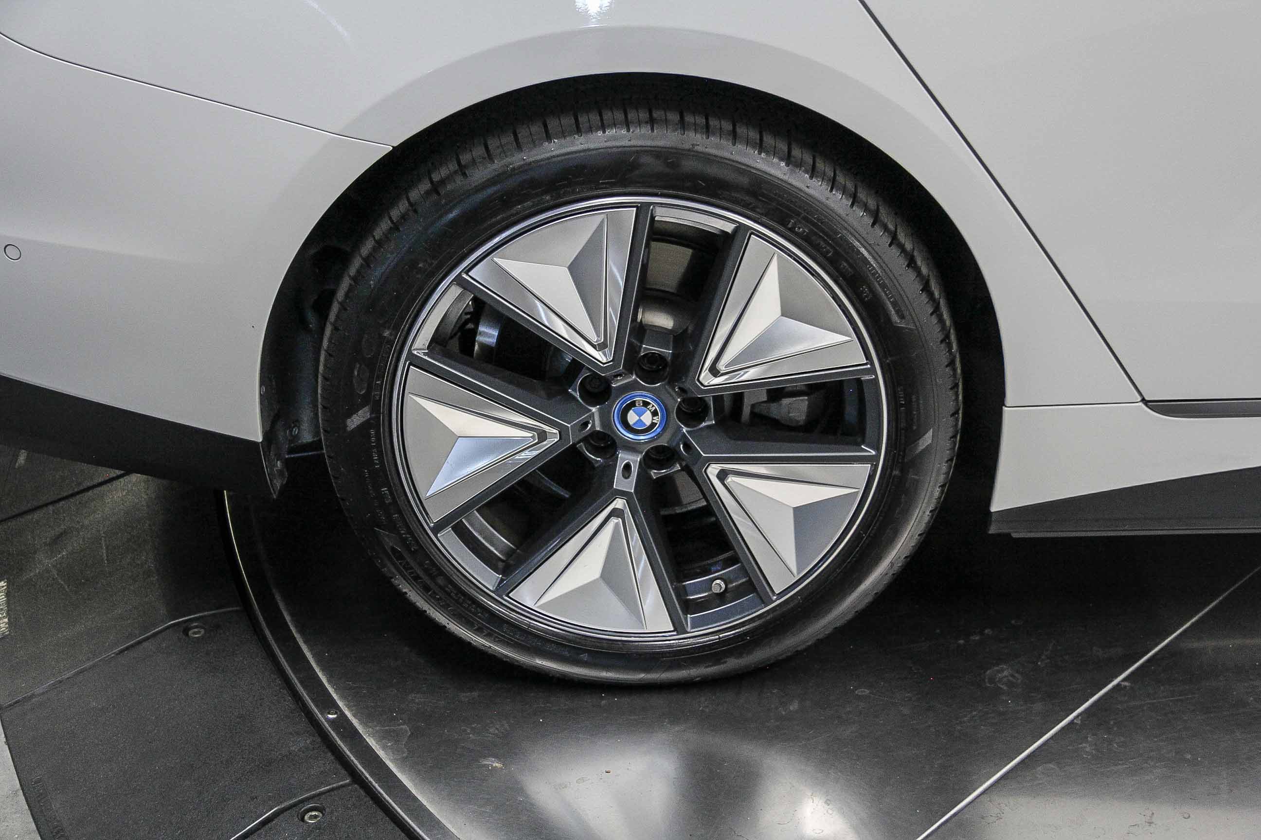2024 Bmw i4 eDrive35 photo 8