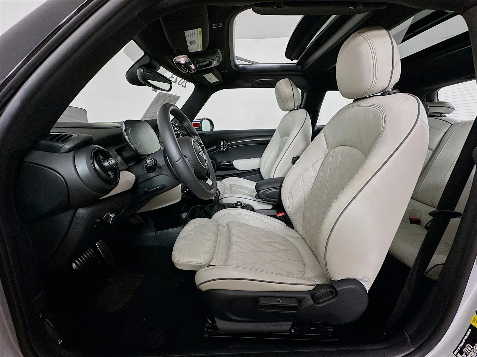 2023 Mini Cooper 2 Door Hardtop photo 21