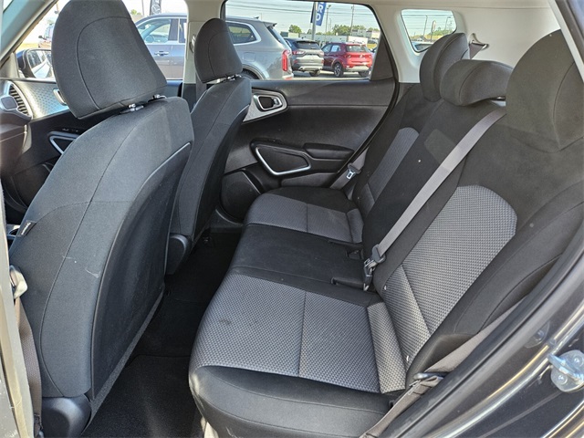 2023 Kia Soul LX photo 8