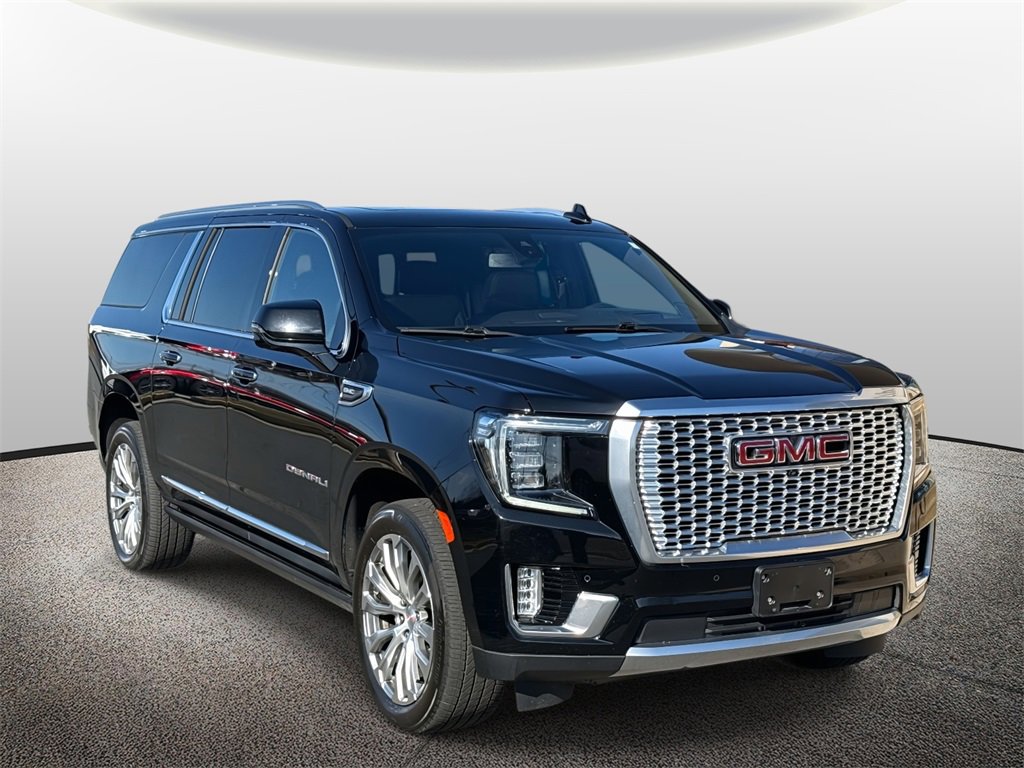 2022 GMC Yukon XL Denali's photo