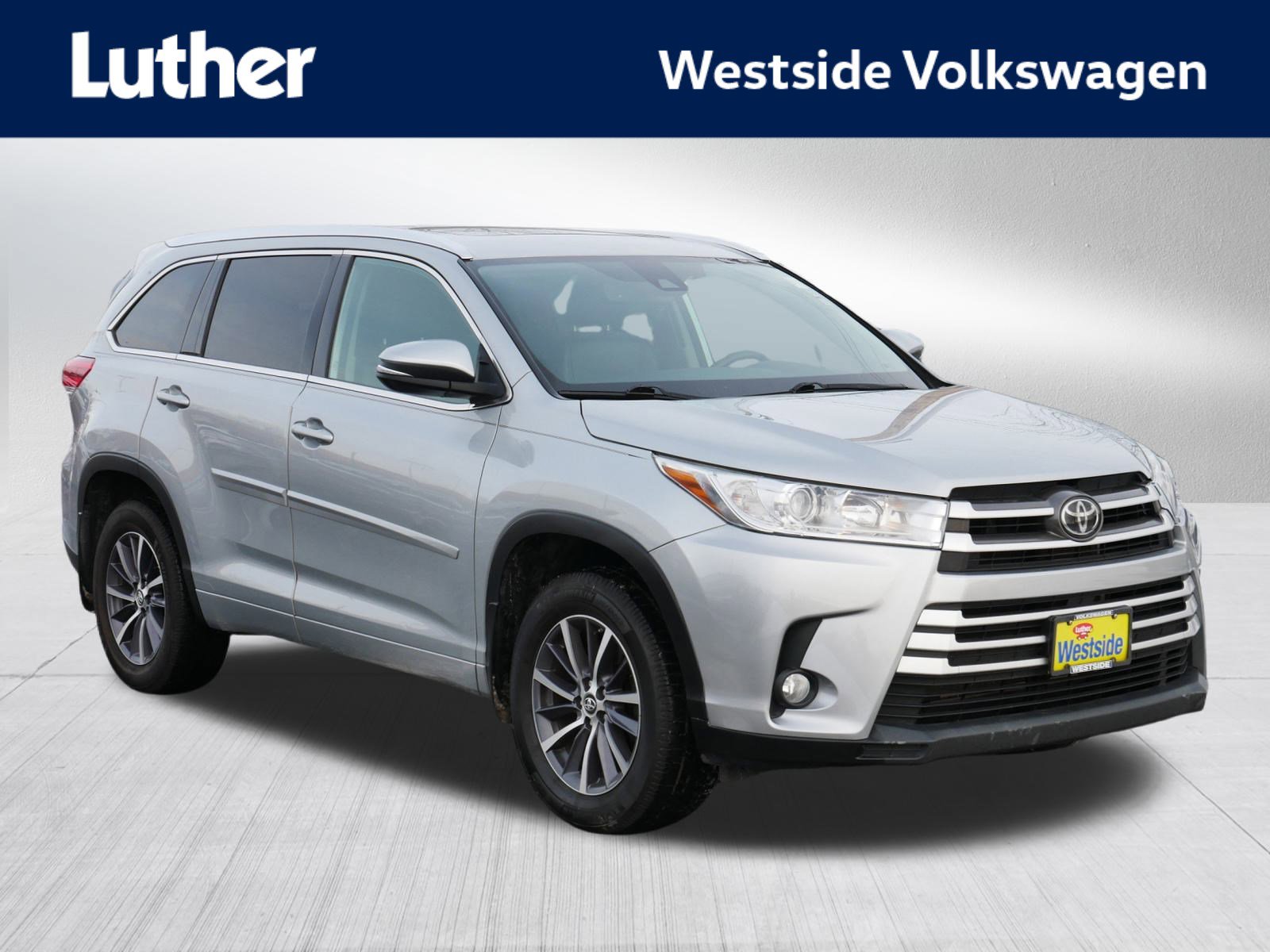 2018 Toyota Highlander XLE's photo