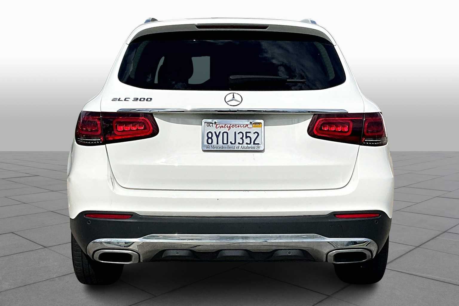2021 Mercedes Benz GLC 300 photo 3