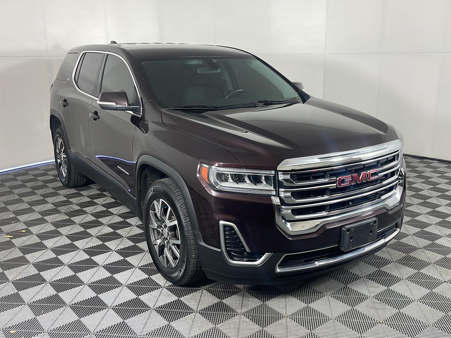 2020 Gmc Acadia SLE photo 3