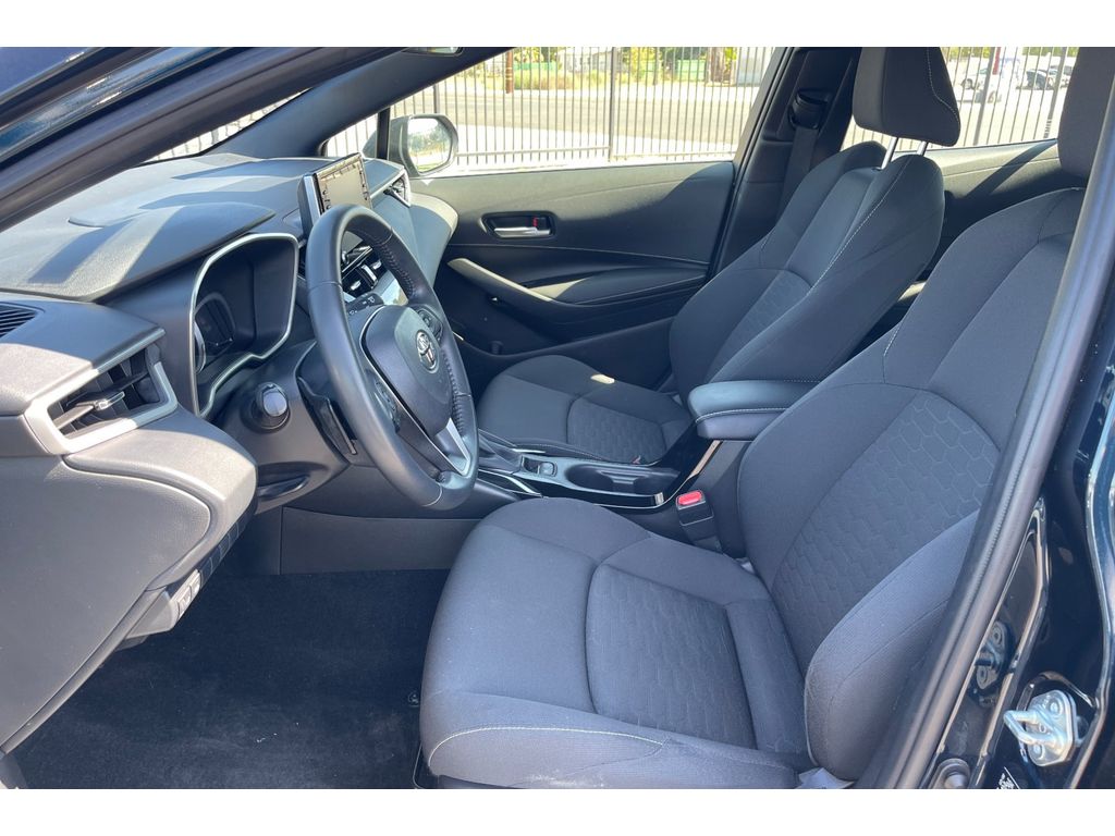 2022 Toyota Corolla SE photo 10