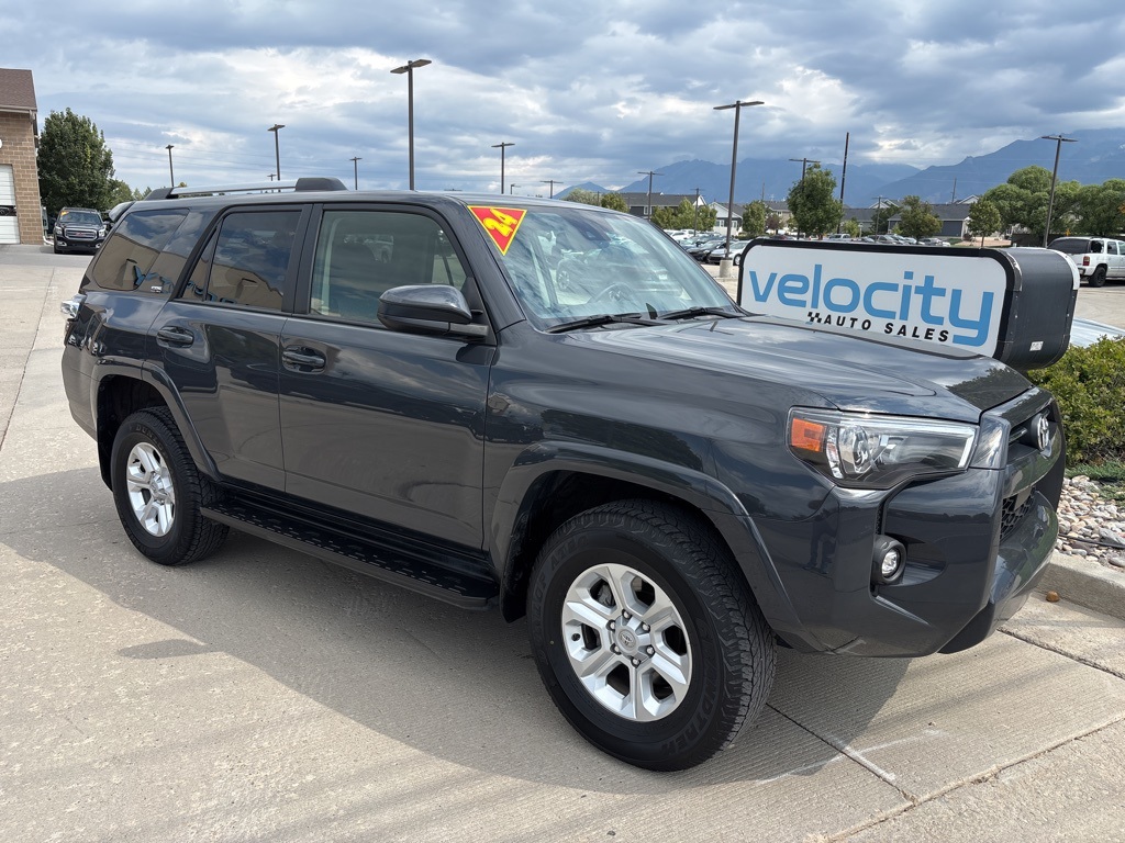 2024 Toyota 4Runner SR5's photo