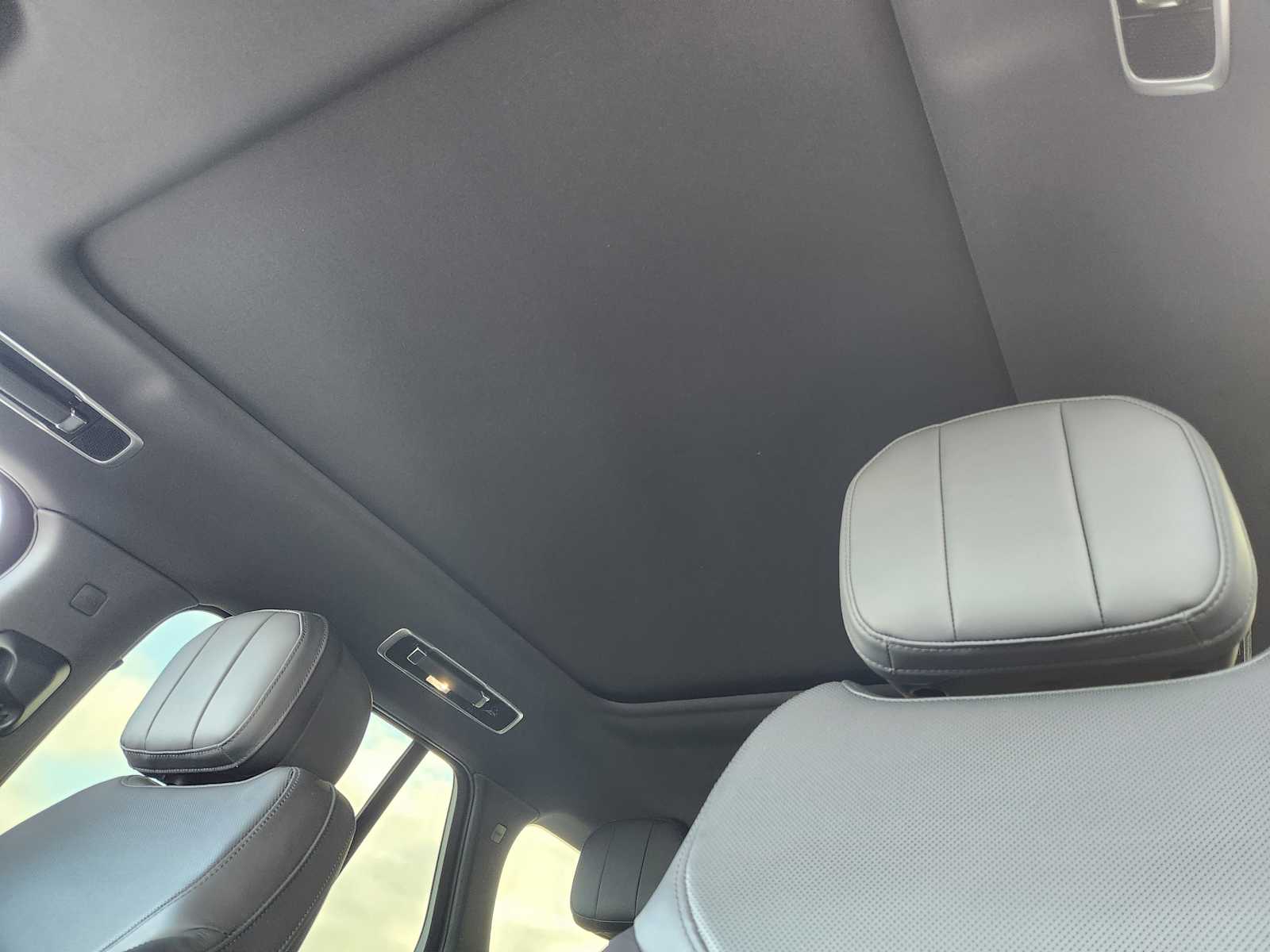 2023 Land Rover Range Rover SE photo 22