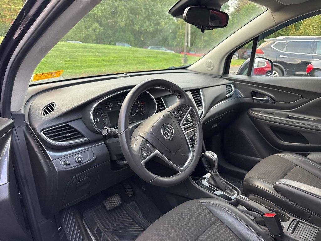 2021 Buick Encore Preferred photo 2