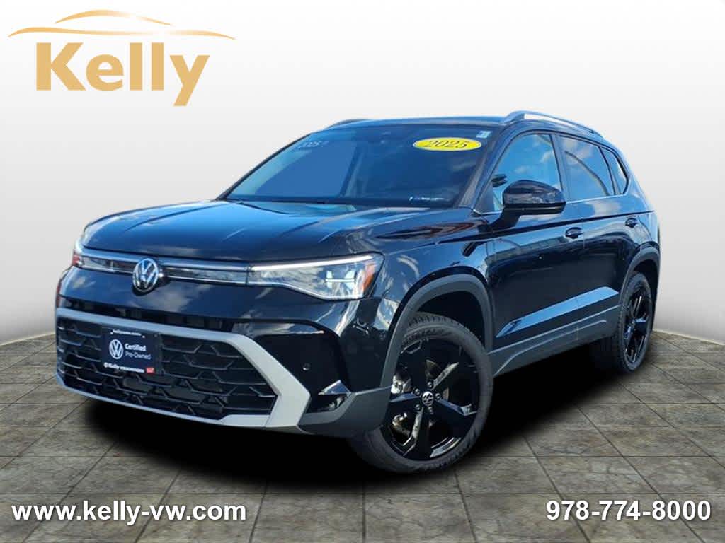 2025 Volkswagen Taos SEL's photo