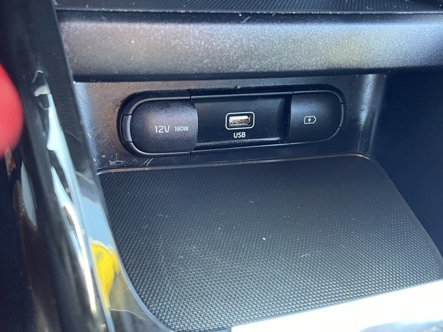 2023 Kia Forte GT-Line photo 18