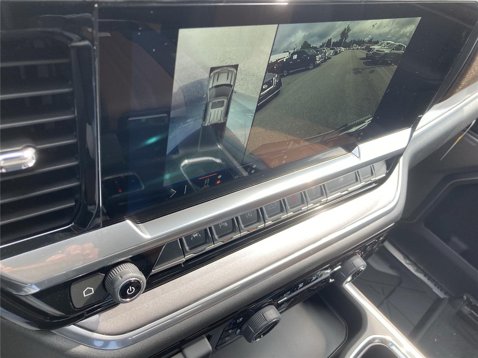 2026 Chevrolet Silverado 1500 High Country photo 18