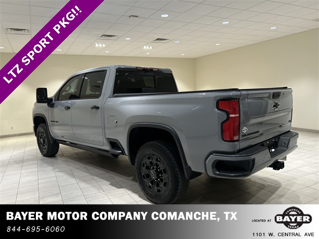 2024 Chevrolet Silverado 2500HD LTZ photo 3