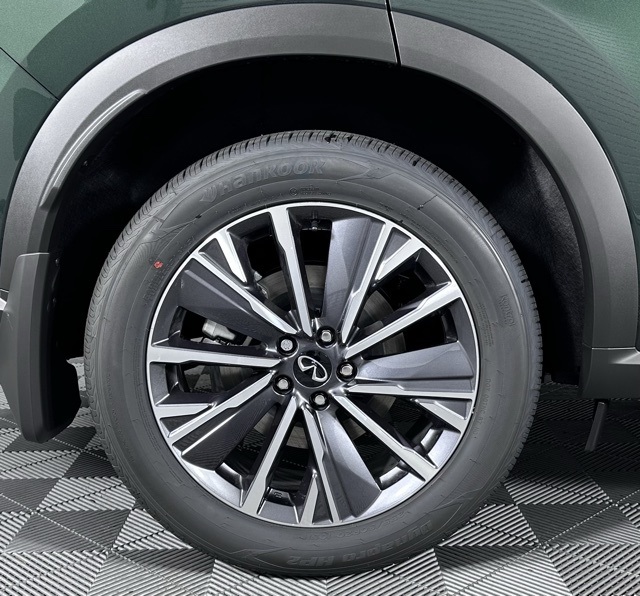 2026 Infiniti QX60 Luxe photo 7