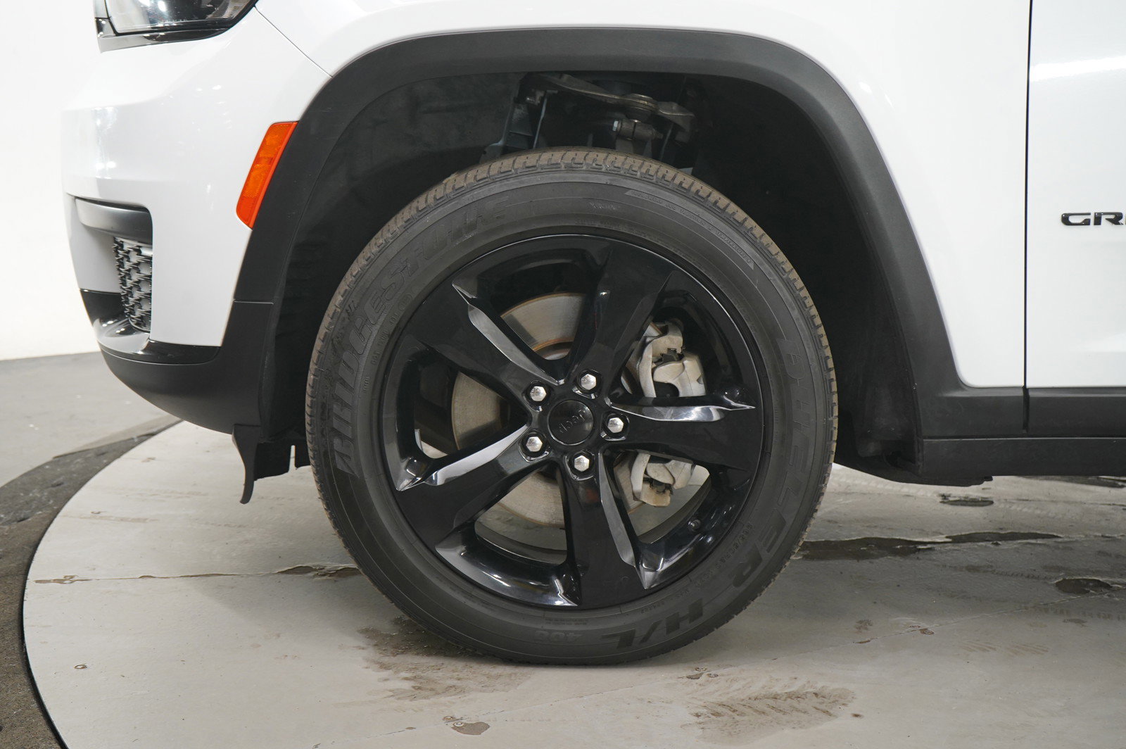 2023 Jeep Grand Cherokee Altitude photo 31