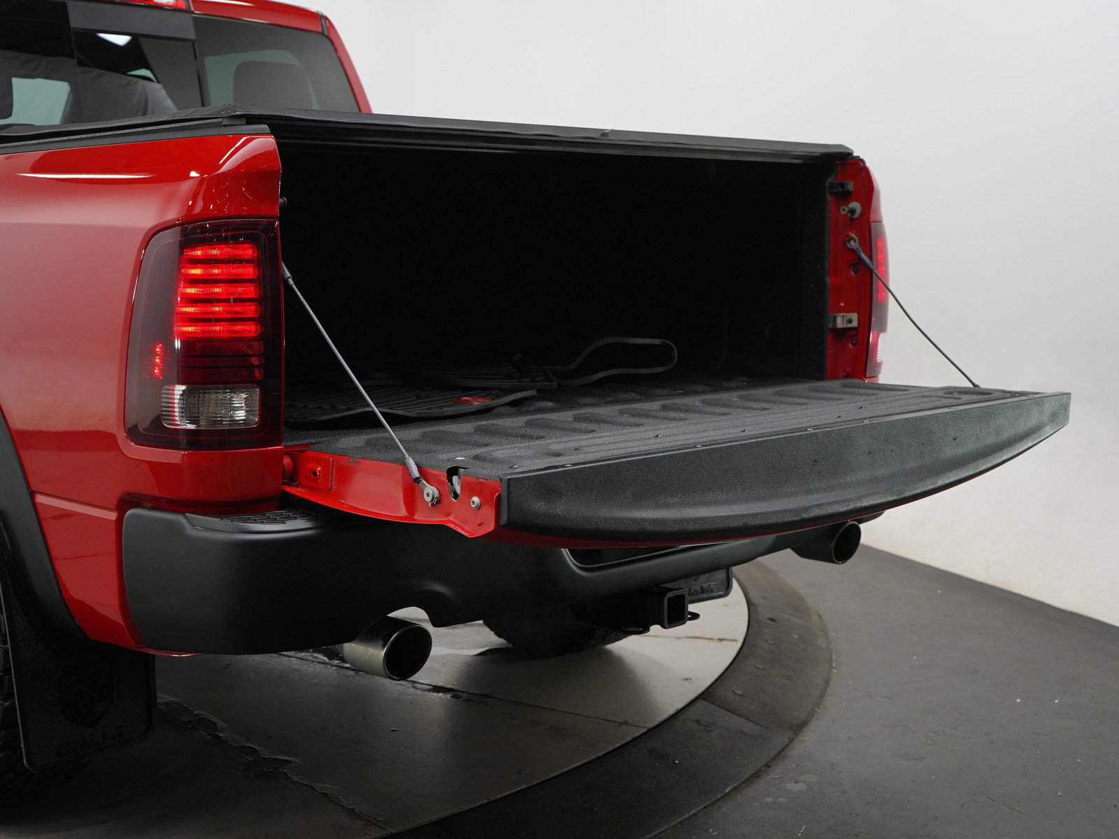 2016 Ram 1500 Rebel photo 9