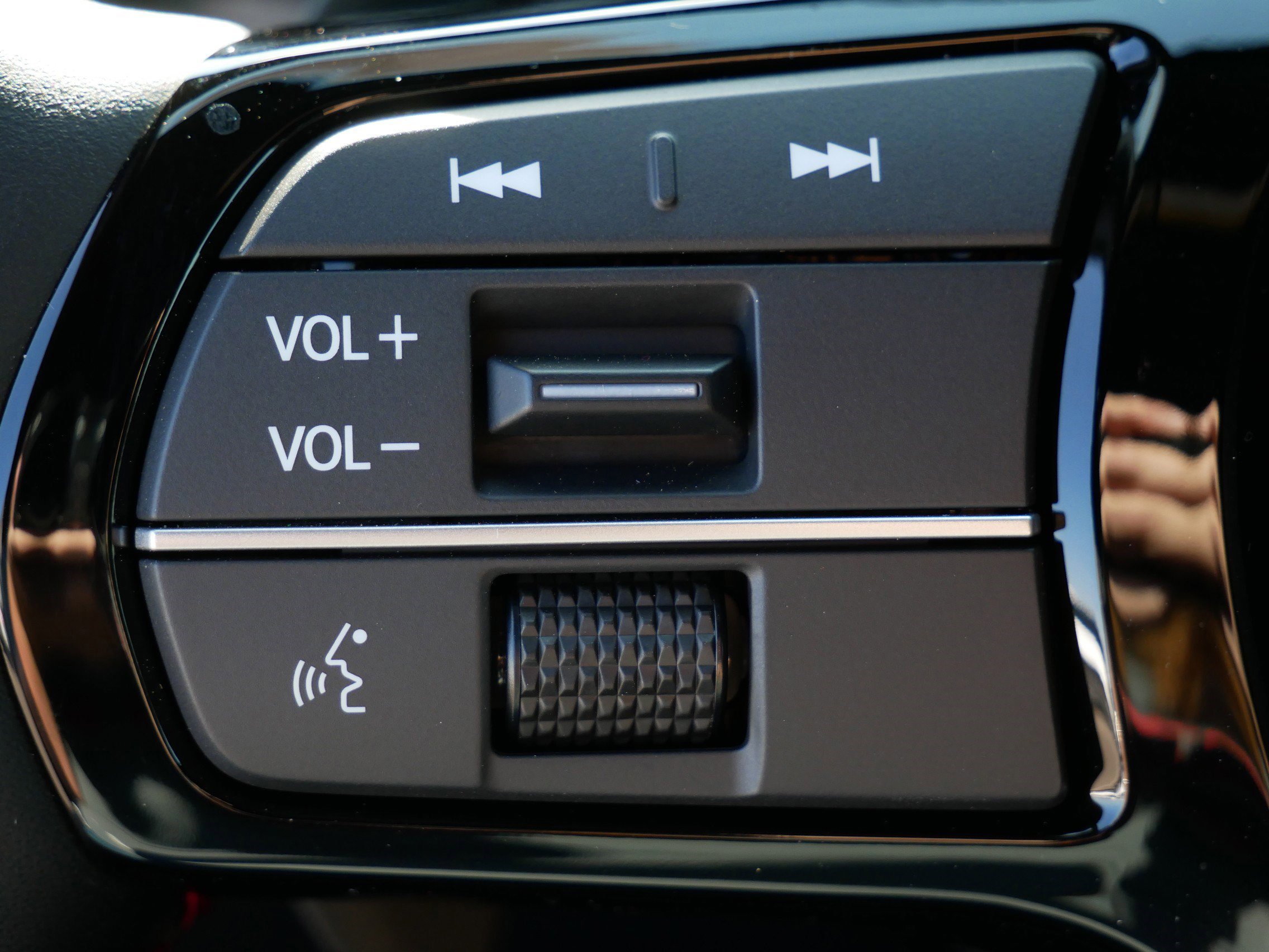 2025 Honda Pilot Black Edition photo 13