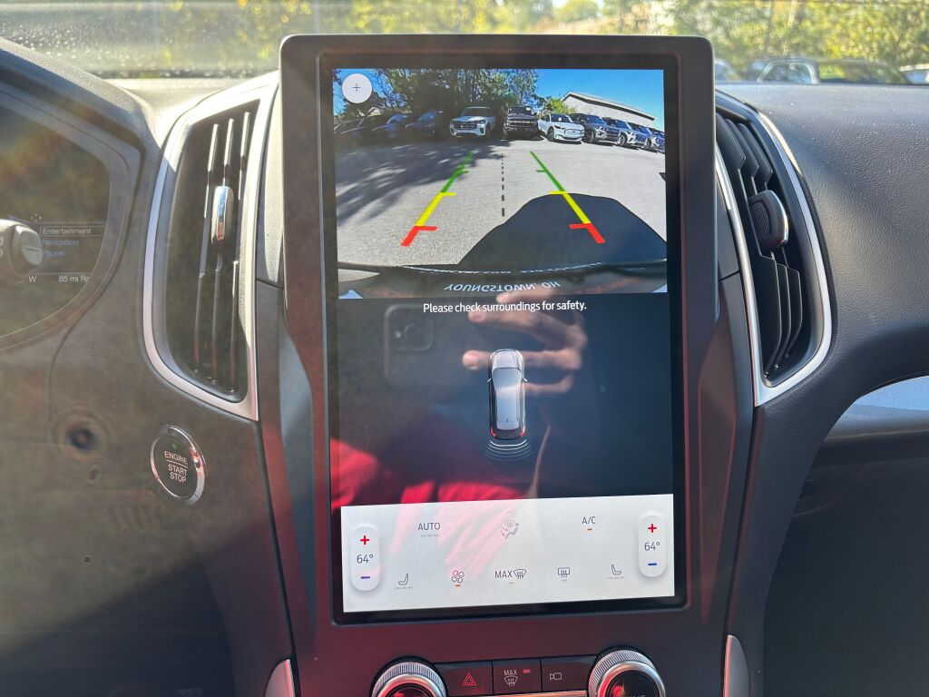 2023 Ford Edge SEL photo 23