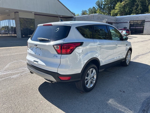 2019 Ford Escape SE photo 4