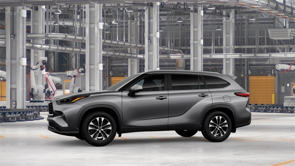 2026 Toyota Highlander XLE photo 3