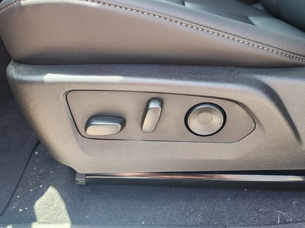 2025 Gmc Canyon Elevation photo 16