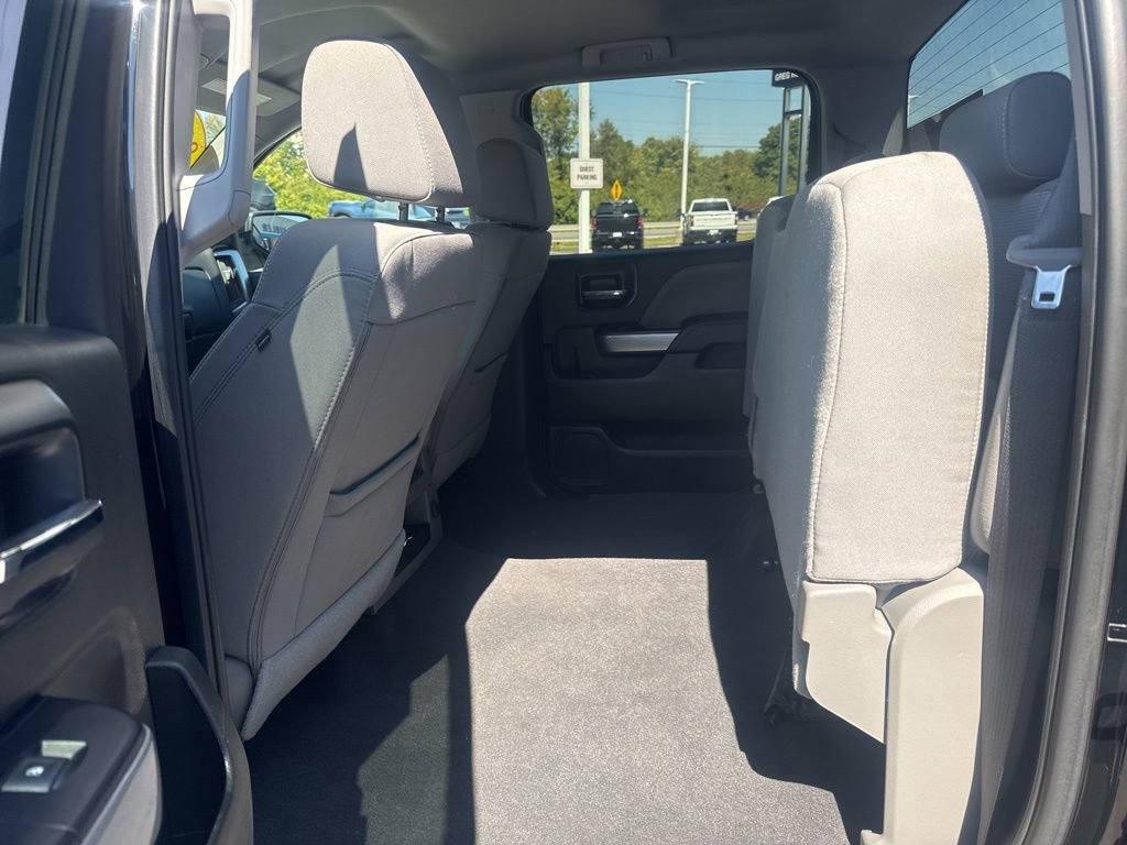 2018 Chevrolet Silverado 1500 LT photo 13