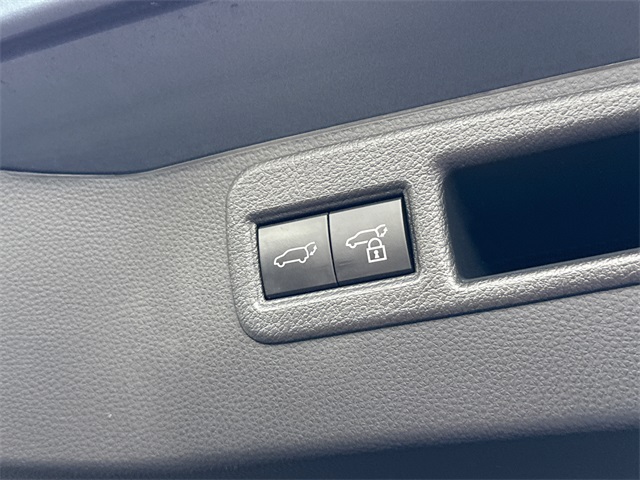 2021 Toyota Venza LE photo 28