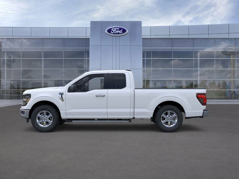 2025 Ford F-150 XLT photo 2
