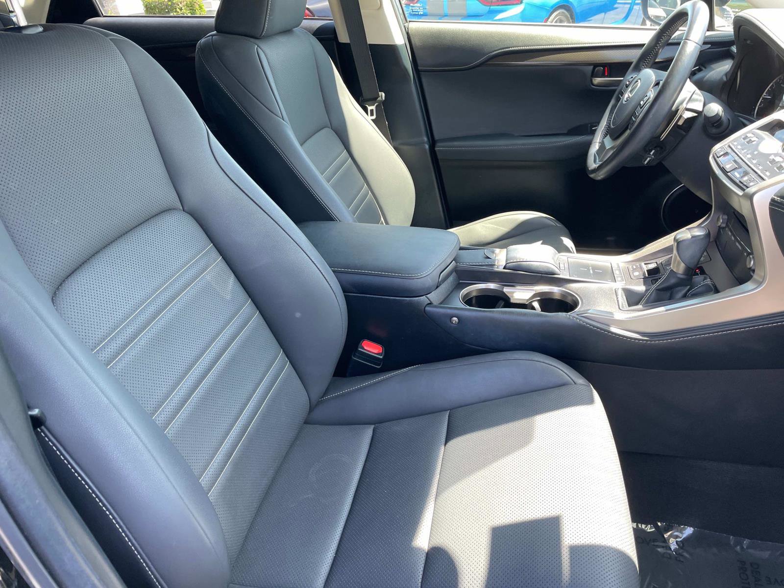 2021 Lexus NX 300 photo 26