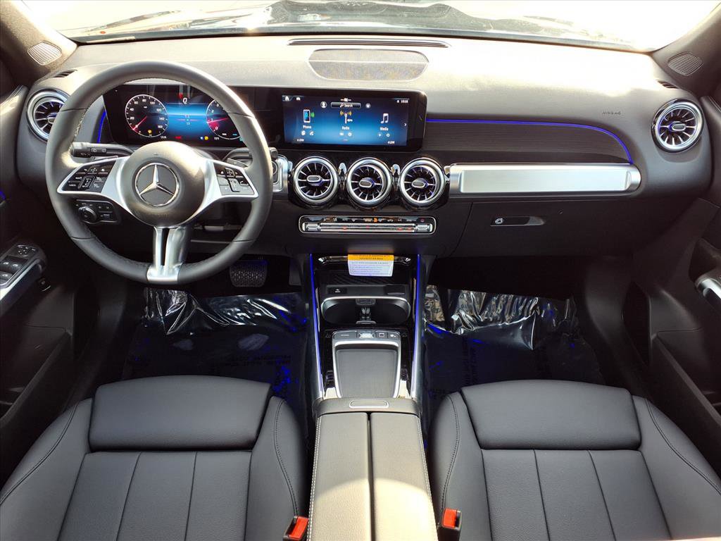 2026 Mercedes Benz GLB 250 photo 4