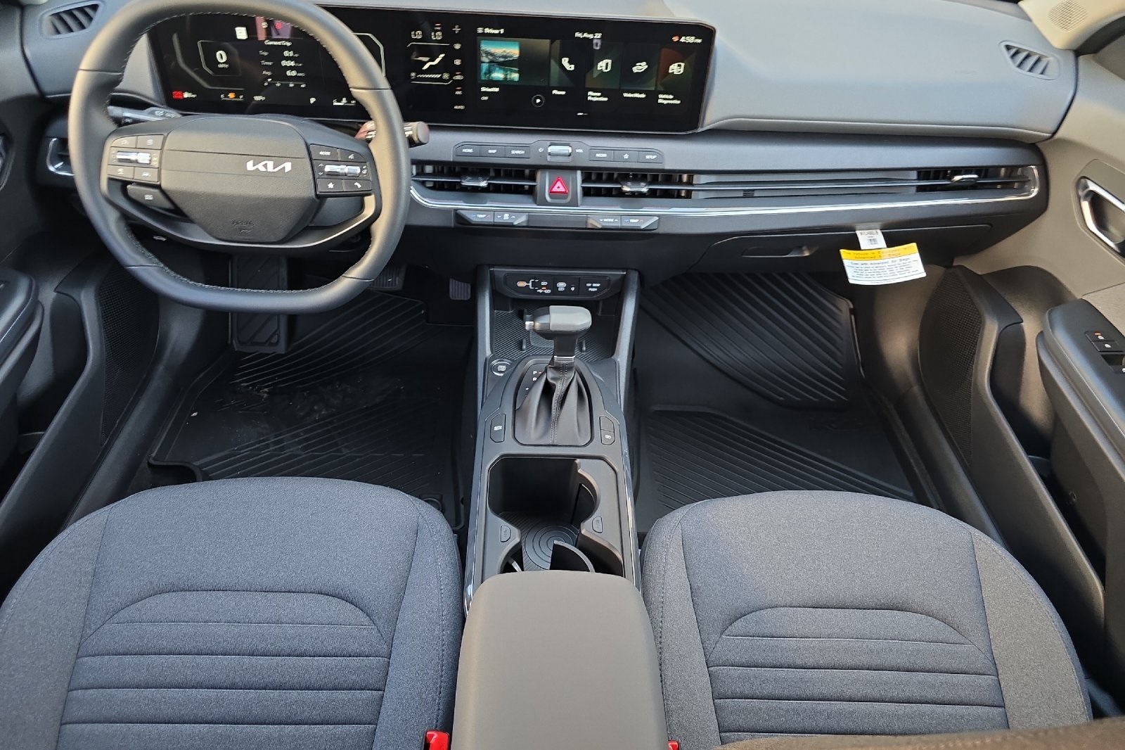 2025 Kia K4 EX photo 9