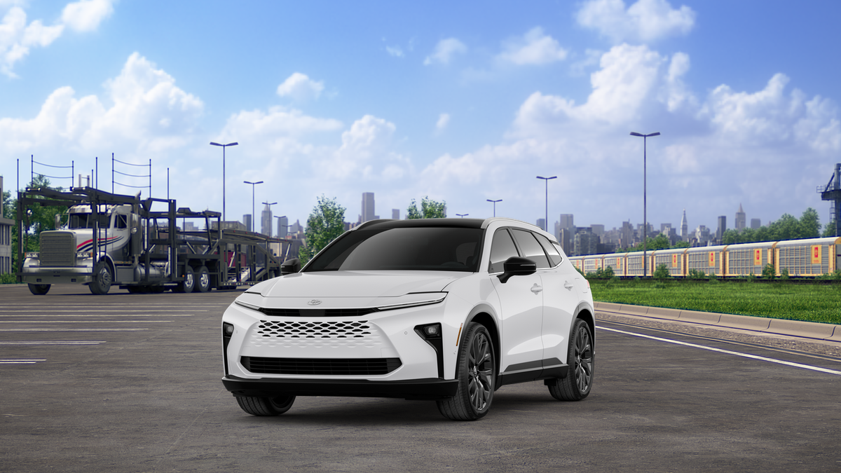 2025 Toyota Crown Signia Limited's photo