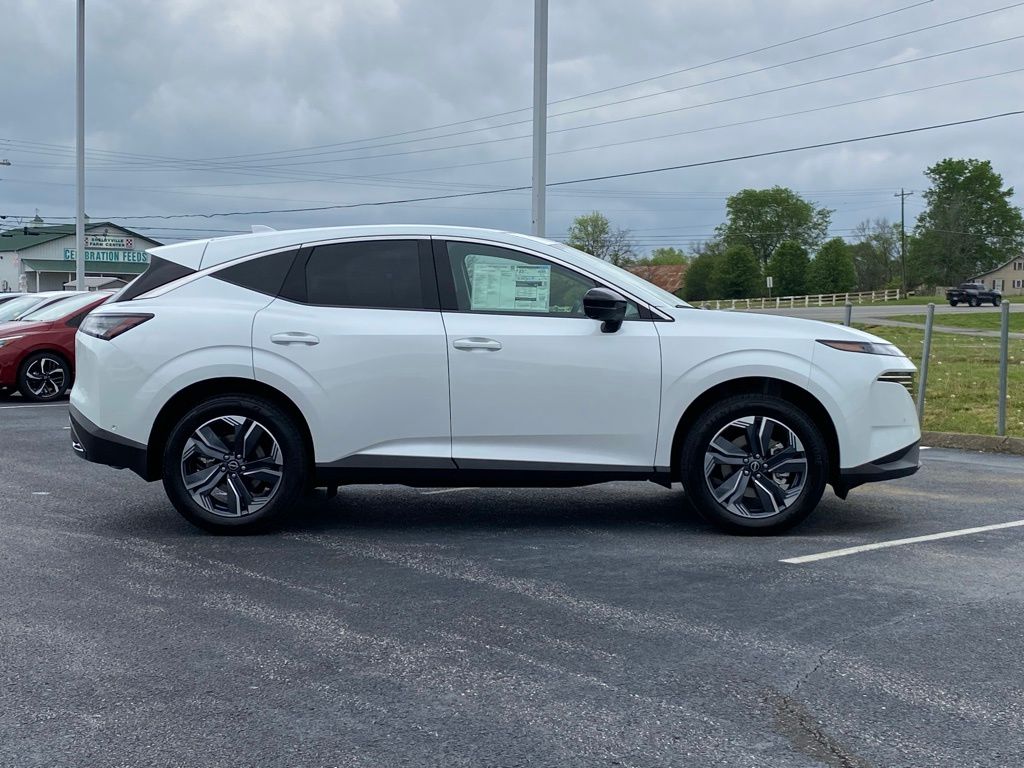 2025 Nissan Murano SL photo 2