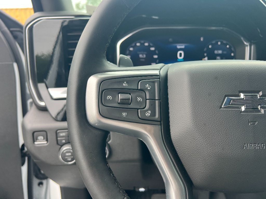 2025 Chevrolet Silverado 1500 RST photo 19