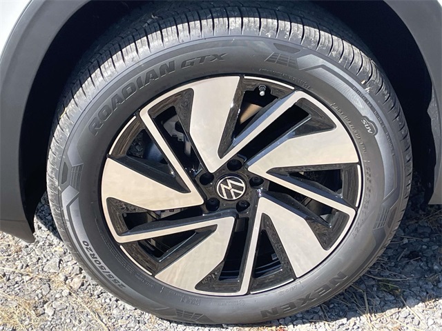 2026 Volkswagen Atlas SE Technology photo 9