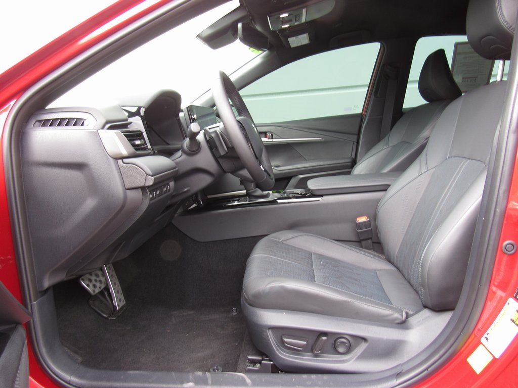 2025 Toyota Camry XSE photo 12