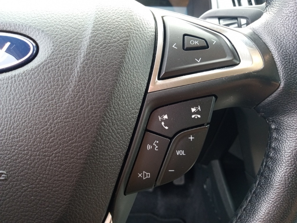 2023 Ford Edge SEL photo 27